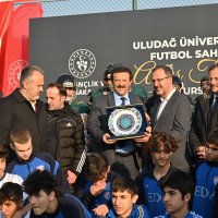 Büyükşehir’den üniversiteye futbol sahası 