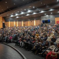 Büyükşehir tiyatrosu, İzmir’e ‘misafir’ oldu 