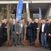 Büyükşehir’in tarlada izi var 