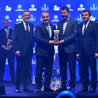 Sektör lideri Burulaş, 243 milyon yolcu taşıdı 