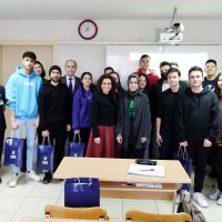 YKS hazırlık öğrencilerine ek kitap sürprizi 