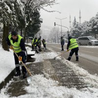 Büyükşehir sahada, ulaşım yolunda 
