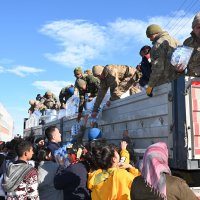 Gün, depremzedeler için birlik günü 