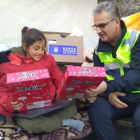 Minik Melek’in yüzü güldü 