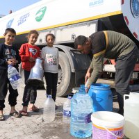 Su tankerleri depremzedeler için sahada 