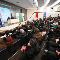 Liseli gençlerden deprem bölgesine anlamlı destek 