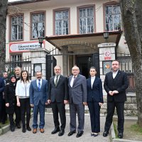 Liseli gençlerden deprem bölgesine anlamlı destek 