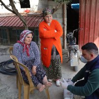 Sağlık hizmetleri depremzedelerin ayağına gidiyor 