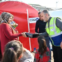 Afetin yükünü omuzlayan kadınlar unutulmadı 