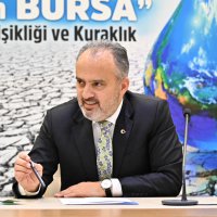 Fikirler yarışıyor, Bursa kazanıyor 