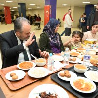 Başkan Aktaş, depremzedelerle iftarda buluştu 