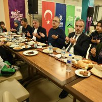 Başkan Aktaş, depremzedelerle iftarda buluştu 