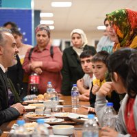 Başkan Aktaş, depremzedelerle iftarda buluştu 