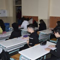 Lise ve üniversite adayları için ciddi prova 