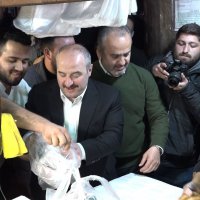 Bakan Varank, Togg’la geldi, simit çayla sahur yaptı 