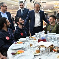 Teknoloji savaşçıları iftarda buluştu 