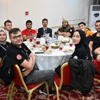 Teknoloji savaşçıları iftarda buluştu 