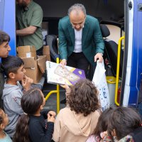 Küçük depremzedelerin bayramlık sevinci 