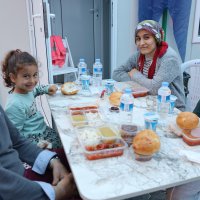 Küçük depremzedelerin bayramlık sevinci 