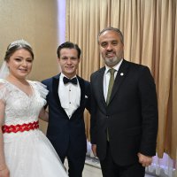 Türkiye’nin otomobili ilk kez gelin arabası oldu 