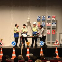 Sahne şantiyeye döndü 