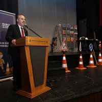 Sahne şantiyeye döndü 