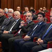 Sahne şantiyeye döndü 