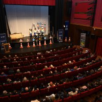 Sahne şantiyeye döndü 