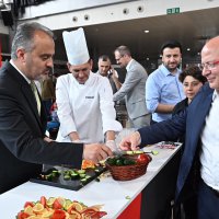 Bu festivalde bıçaklar konuştu 