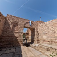 Tarihi İznik surlarında ‘mezarlık’ gizemi 