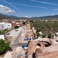 Tarihi İznik surlarında ‘mezarlık’ gizemi 