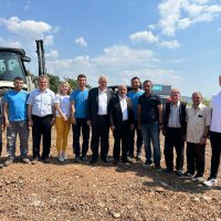 Su geldi mahalleli çifte bayram yaptı 