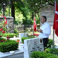 Şehitlikte bayram hüznü 