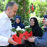 Şehitlikte bayram hüznü 