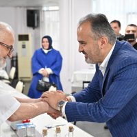 Huzurevinde bayram neşesi 