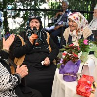 Huzurevinde bayram neşesi 