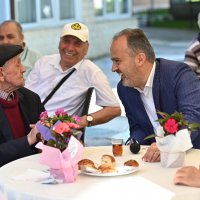 Huzurevinde bayram neşesi 