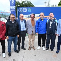 Kazancı’da ‘dostluk’ için koştular 