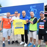 Kazancı’da ‘dostluk’ için koştular 