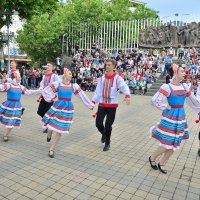 Dünya kültürleri Bursa sokaklarında 