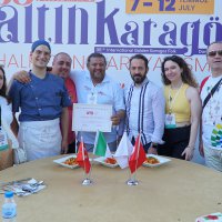 Dansçılar sahnede değil mutfakta ter döktü 