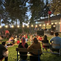 Depremzede çocuklar masallarla güldü 