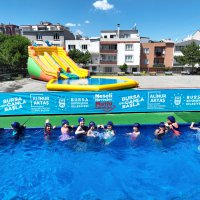 Okul bahçeleri havuzlarla şenlendi 