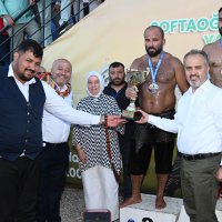 Başpehlivan Serhat Gökmen oldu 