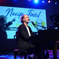 Üstat Necip Fazıl, şiirleriyle anıldı 