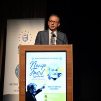 Üstat Necip Fazıl, şiirleriyle anıldı 