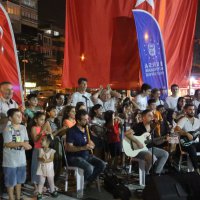 Sahne, ‘adam olacak’ çocukların 