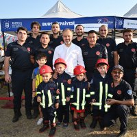 Zafer coşkusu Bursa semalarında 