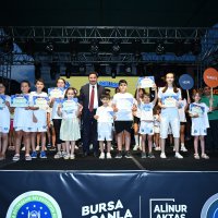 Yaz spor okullarına coşkulu veda 