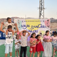 Afetin izleri oyunla silindi 